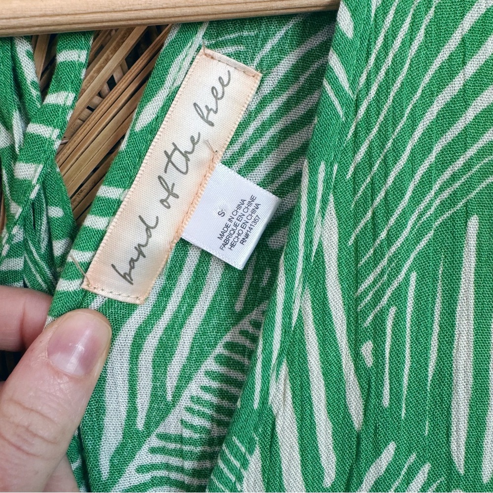 Band of the Free Paita Green Leaf Print Jumpsuit SZ S Pockets Rayon - Picture 3 of 7